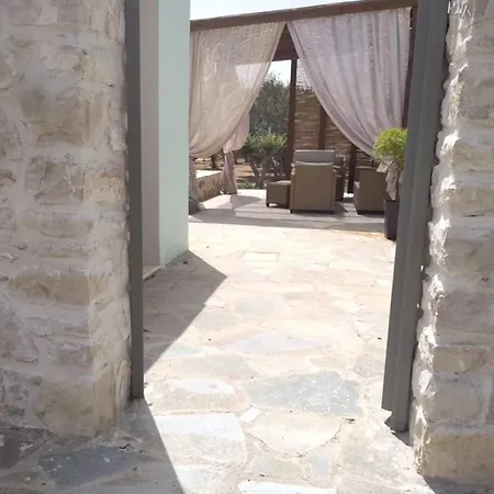Pasiphae Luxury House